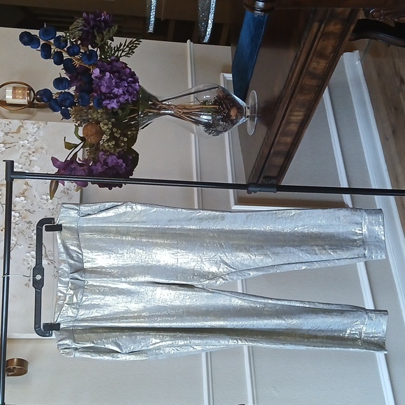 NWT Metallic Print Skinny Jogger Pants By Ashley Stewart. Size 3X - Picture 16 of 17